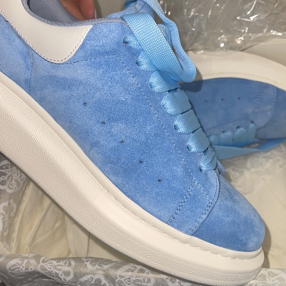 NEW Alexander McQueen Oversized Blue Suede Sneakers - Picture 12 of 13